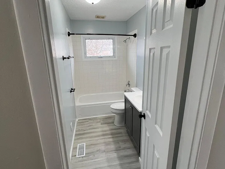1418 Dobbins Dr — Photo 24