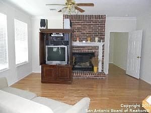 3rd image of 26430 Cuyahoga Cir