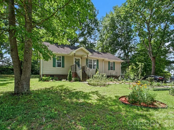 1209 S Juniper St, Kannapolis, NC 28081