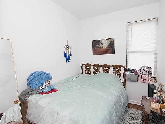 4th image of 25-54 38th St #4D