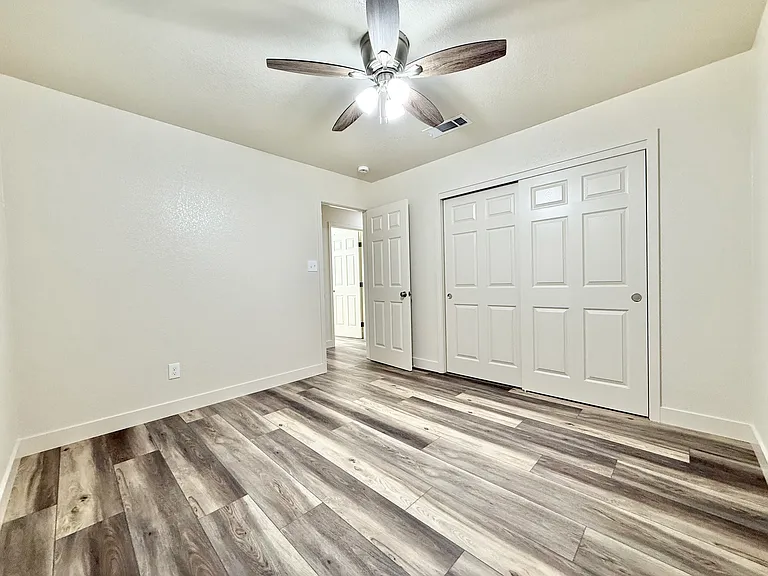 1821 W Rumble Rd — Photo 6