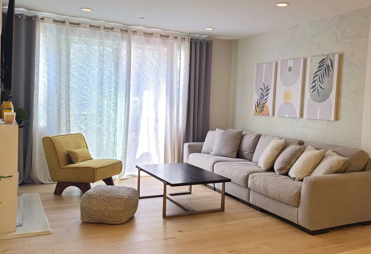 10878 Bloomfield St — Photo 3