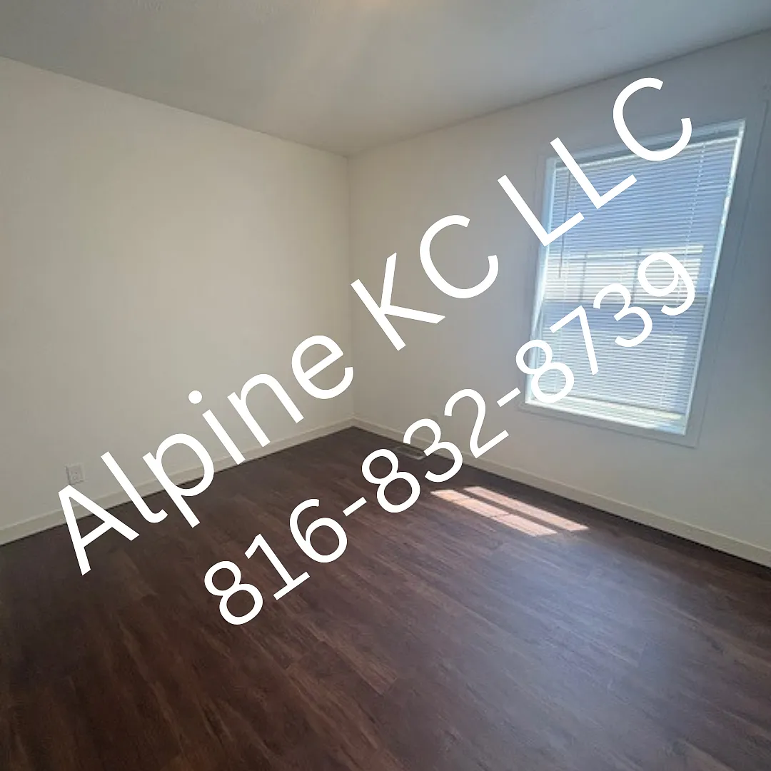 4 bed, 1200 sqft, $1,250 — Photo 3