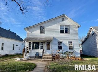 2918 Pershing Blvd, Clinton, IA 52732