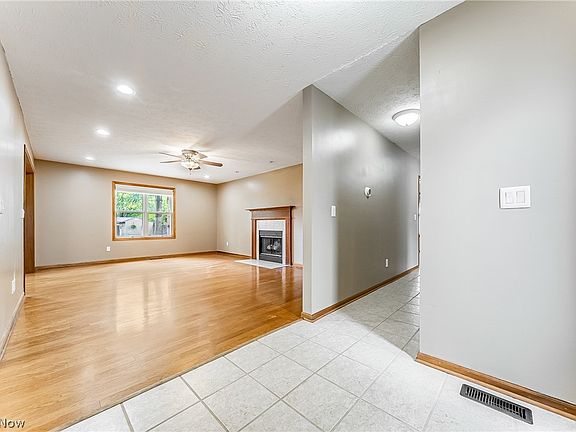 3rd image of 22461 Macbeth Ave