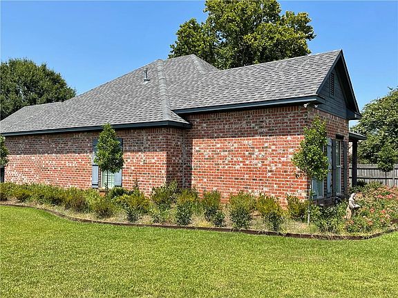 4th image of 107 Chinquapin Cir