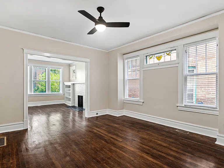 6026-28 Pershing Ave #6026 — Photo 8