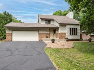 6263 Magnolia Ln N, Maple Grove, MN 55369