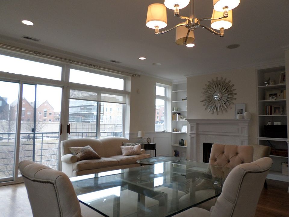 1st image of 1830 N Winchester Ave APT 112