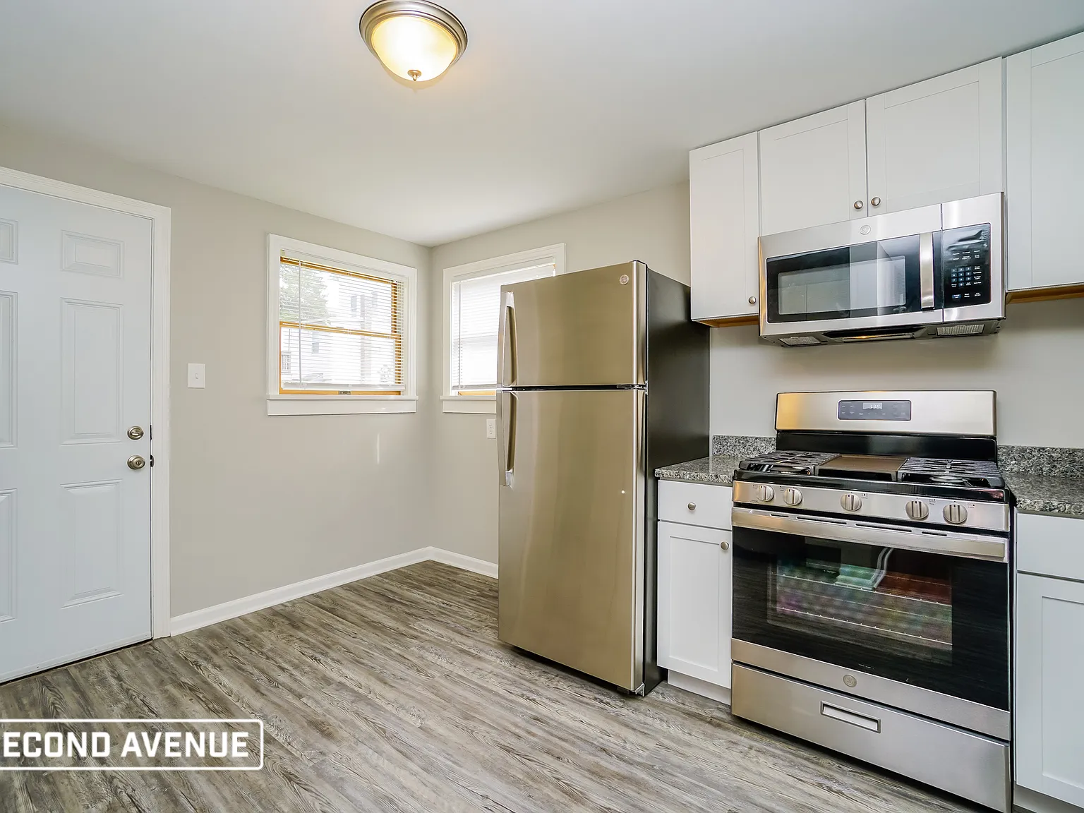3 bed, 1.0 bath, 1652 sqft, $1,495 — Photo 2