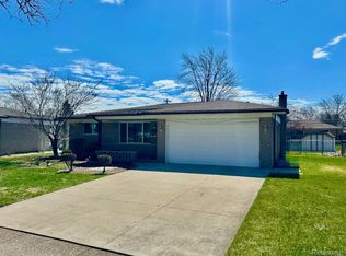 13410 De Mott Dr, Warren, MI 48088