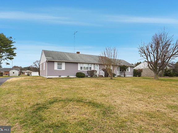 2nd image of 961 Canterbury Rd