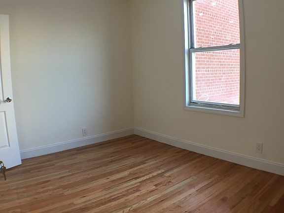3rd image of 5020 41st St