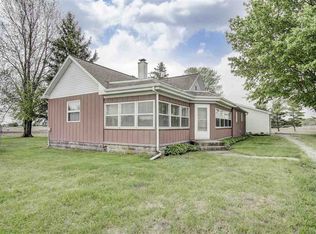 12427 W State Route 25, Mentone, IN 46539