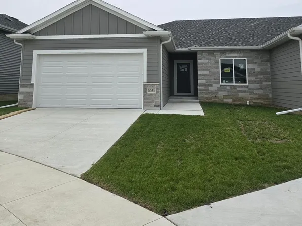 8615 Highview Cir, Lincoln, NE 68516