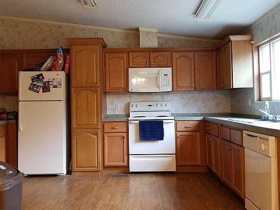 3rd image of 40106 W 221st St S