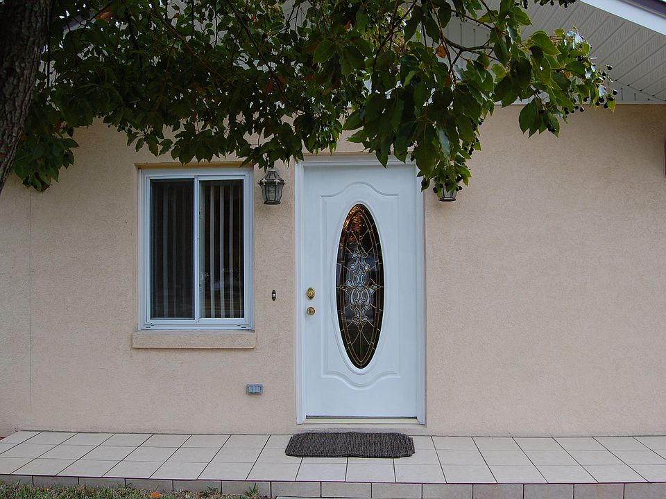 1st image of 966 Viscaya Blvd