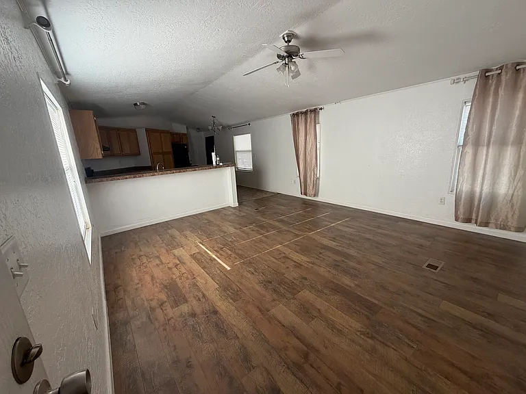 23 Paradise Ave — Photo 14