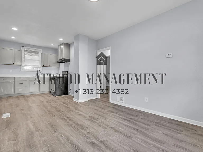 21345 Bennett St — Photo 6