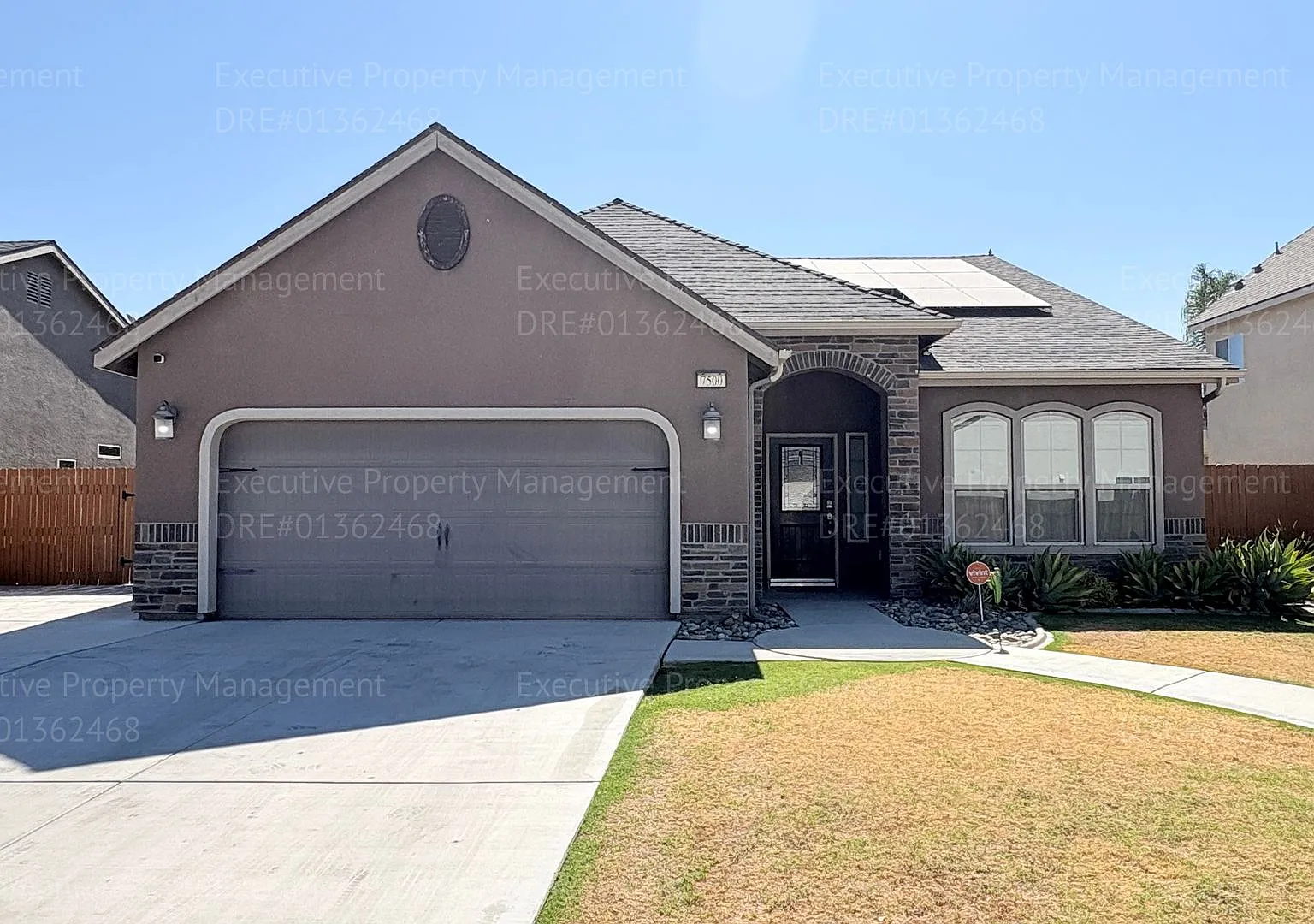3 bedrooms 2 bath plus office Stine Rd/Berkshire Rd — Photo 1