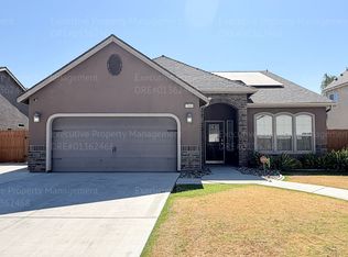 7500 Burnished Bronze Dr, Bakersfield, CA 93313