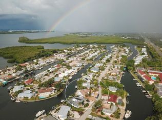 10015 Sandpiper Rd E, Bradenton, FL 34209