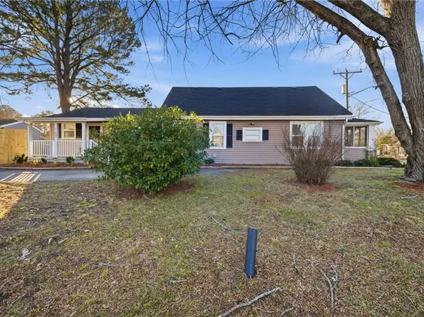 1109 Fentress Rd, Chesapeake, VA 23322