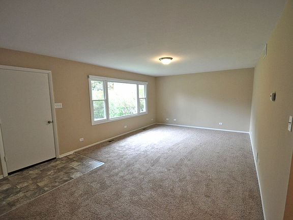 2nd image of 28 Woodlawn Dr