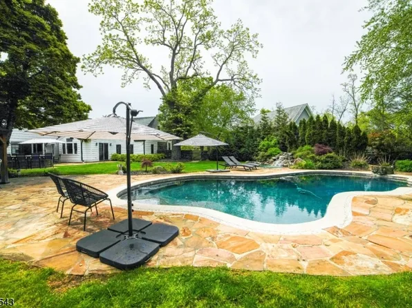 379 White Oak Ridge Rd, Millburn Twp., NJ 07078