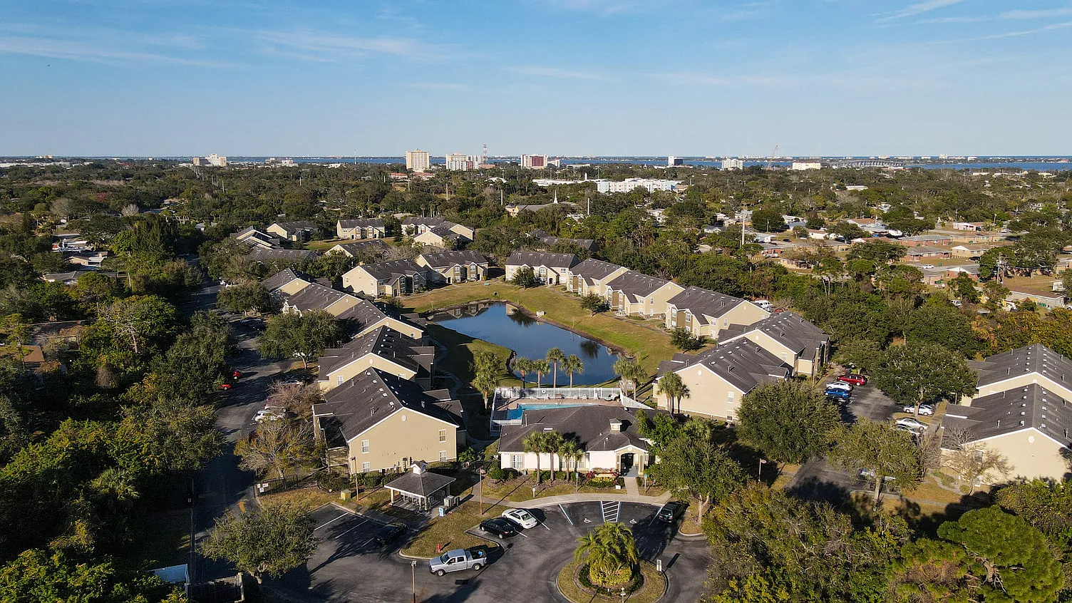 Hickory Pointe Apartments — Photo 3