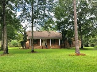 241 Collins St, Lyons, GA 30436