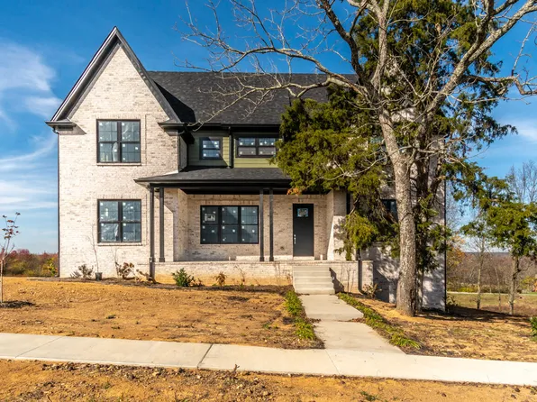 301 Prestwick Cir, Richmond, KY 40475