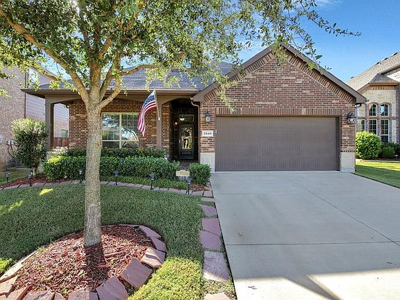 4th image of 3040 Maple Creek Dr