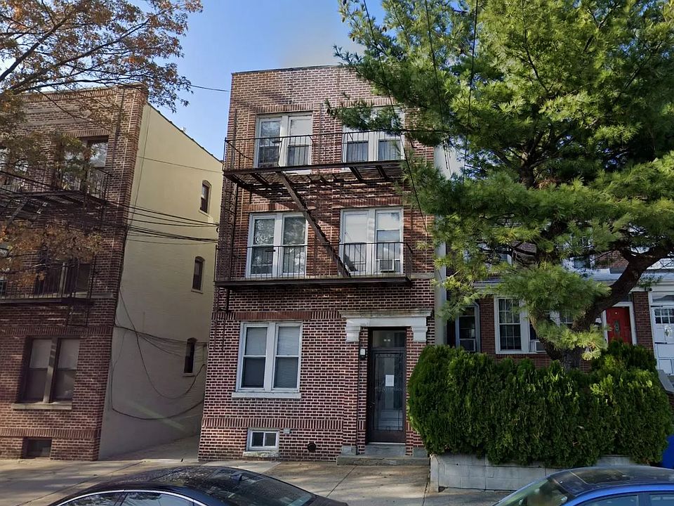 1st image of 24-38 33rd St #6FAM