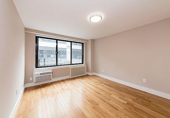 4th image of 792 Columbus Ave #3BC