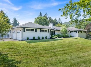 401 W Benita Blvd, Vestal, NY 13850