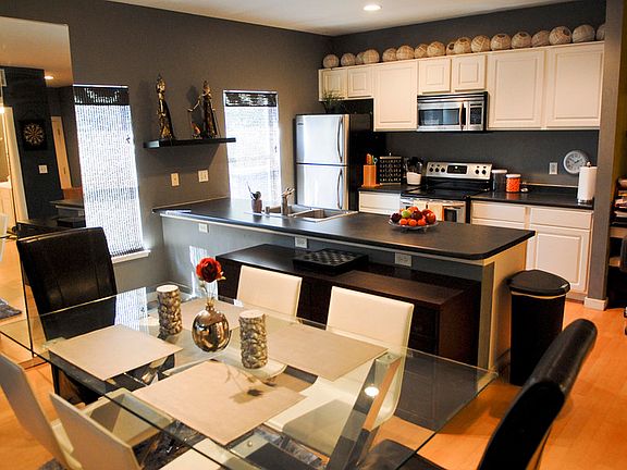 4th image of 4108 Office Pkwy APT 120