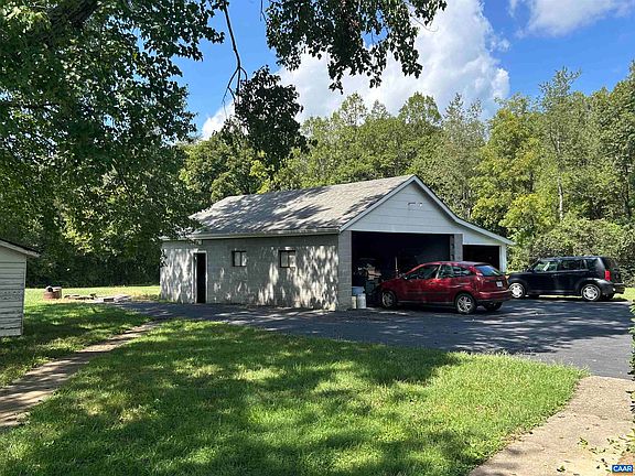5th image of 7892 Blenheim Rd