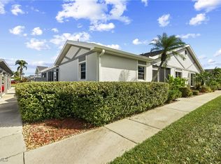 6865 Sandtrap Dr, Fort Myers, FL 33919