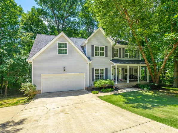 8935 Grey Mountain Dr, Ooltewah, TN 37363