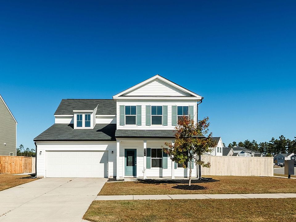 1st image of 456 Carrara Dr
