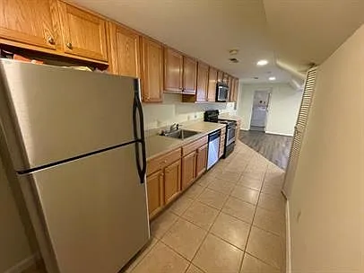 1361 Parkwood Pl NW #B — Photo 7