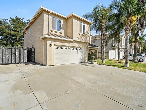 2nd image of 534 Eleni Ln