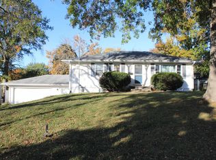 330 N Francis St, Cedar Falls, IA 50613