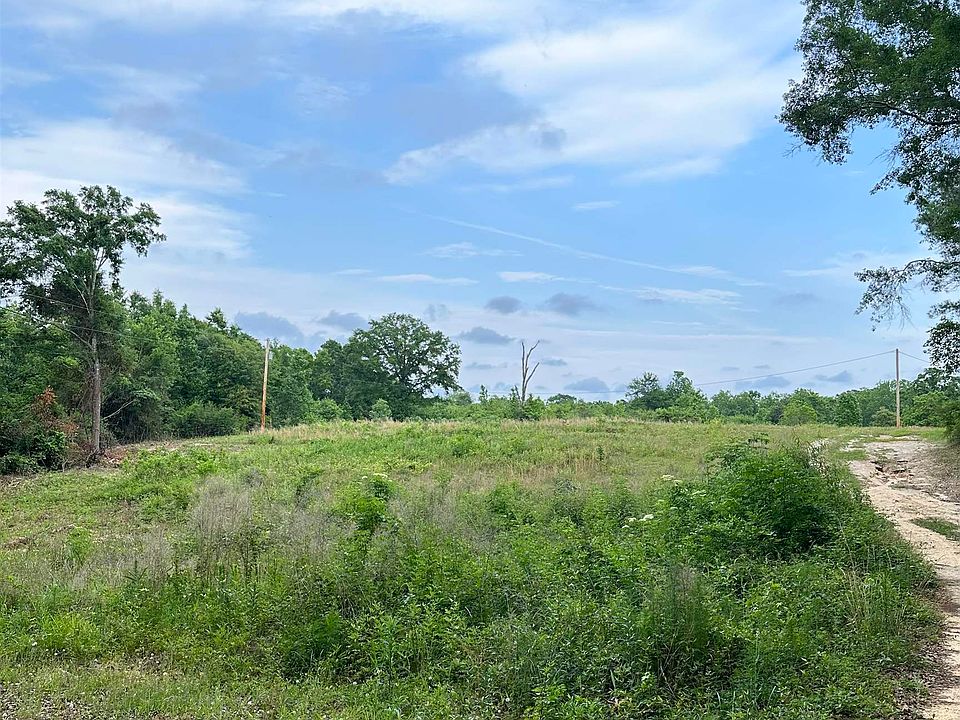 1st image of 348 Dee Rd