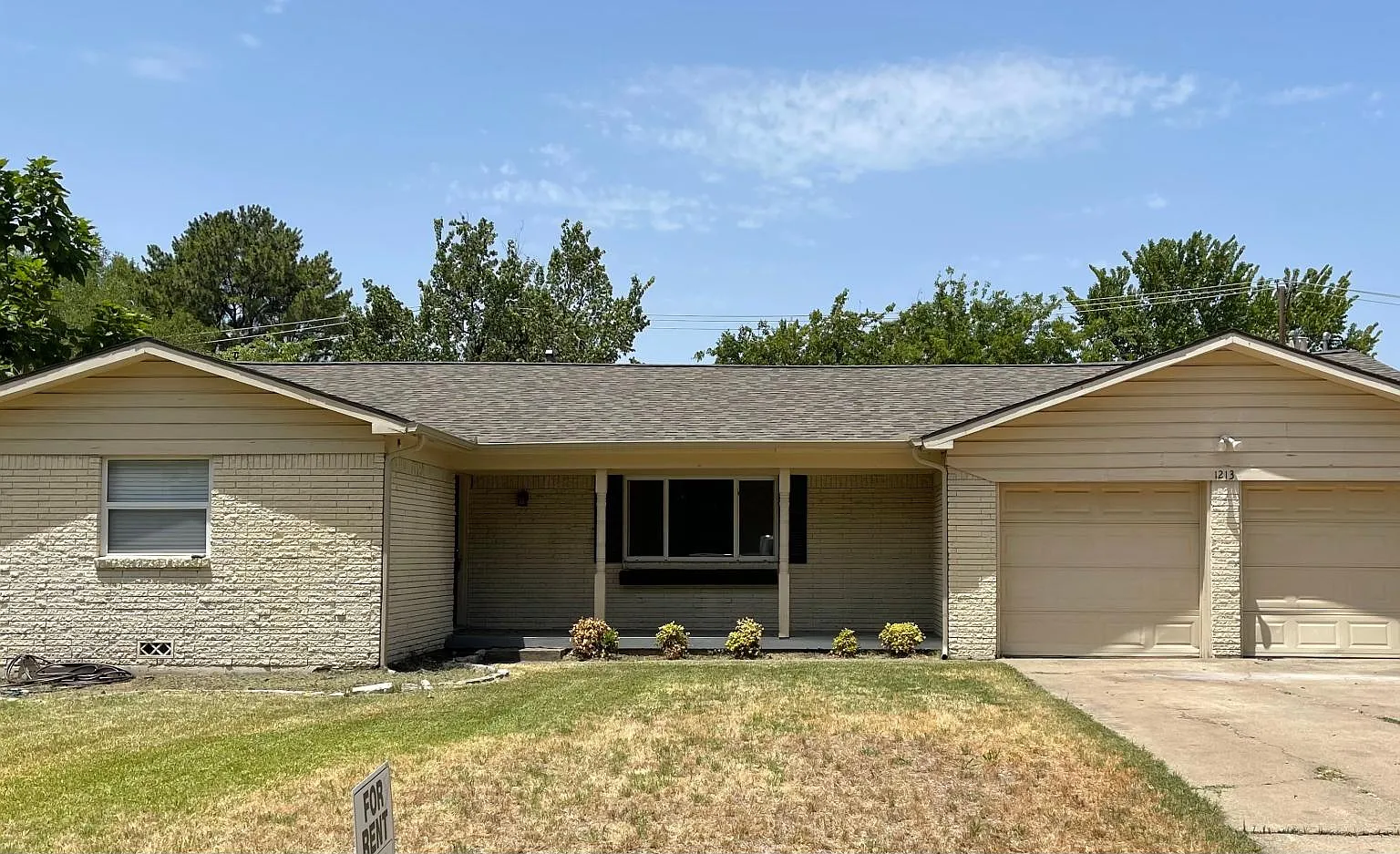 1213 Valley View Ct — Photo 1