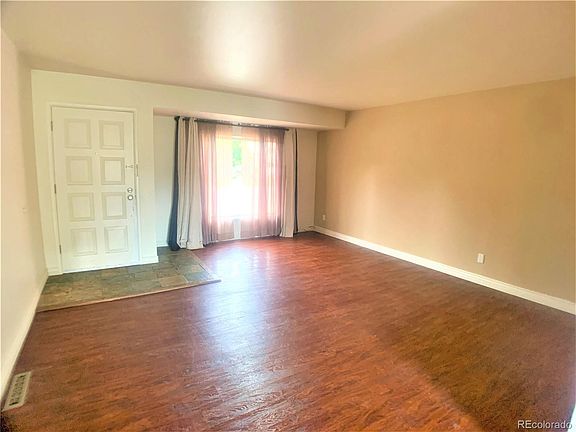 3rd image of 17104 E Bethany Cir