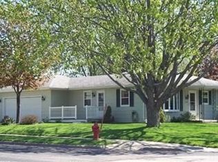 1132 Kriedeman Dr, Stoughton, WI 53589