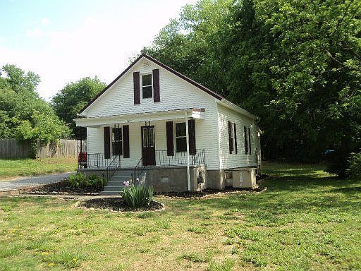 1st image of 105 George Dr