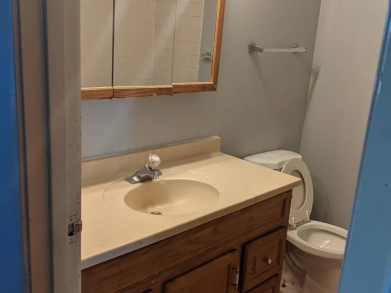 659 N Swift Rd #202 — Photo 4